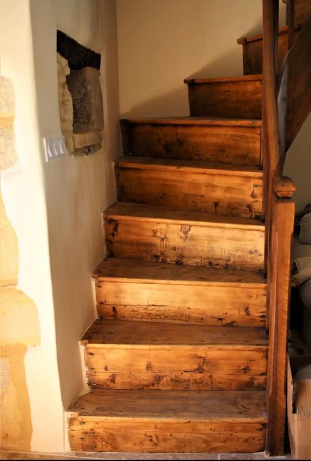 Joli Gite Pour 5 Personnes : Chez Cherrie Saint-Julien-de-Lampon Luaran gambar